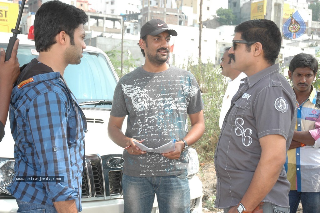 Vasool Raja Movie Latest Stills - 15 / 103 photos