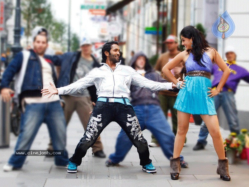Vastadu Naa Raju Movie Stills - 16 / 17 photos