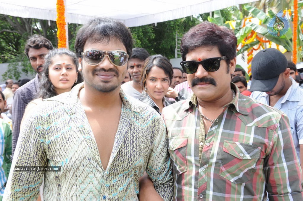 Vasul Raja Movie Opening - 26 / 100 photos