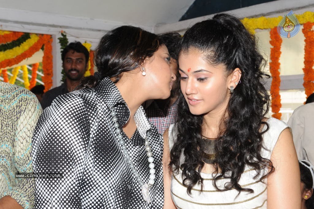 Vasul Raja Movie Opening - 27 / 100 photos