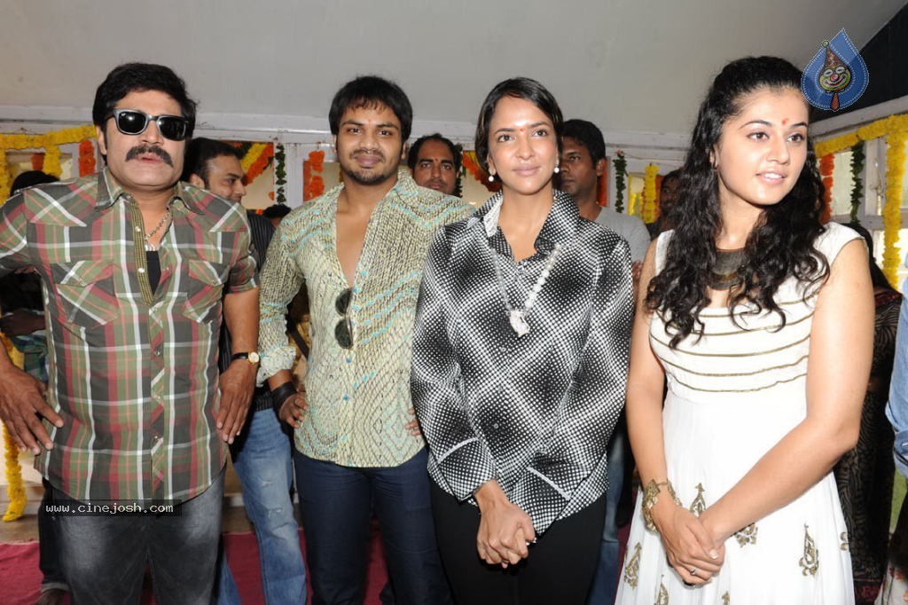 Vasul Raja Movie Opening - 28 / 100 photos