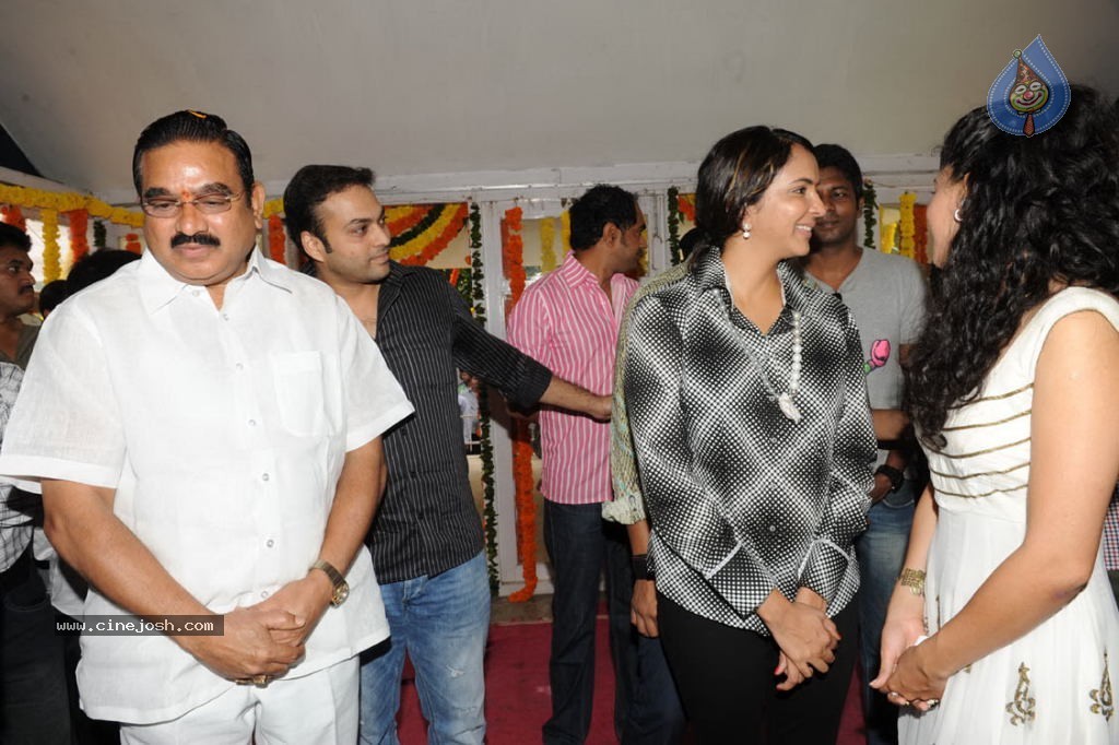 Vasul Raja Movie Opening - 29 / 100 photos