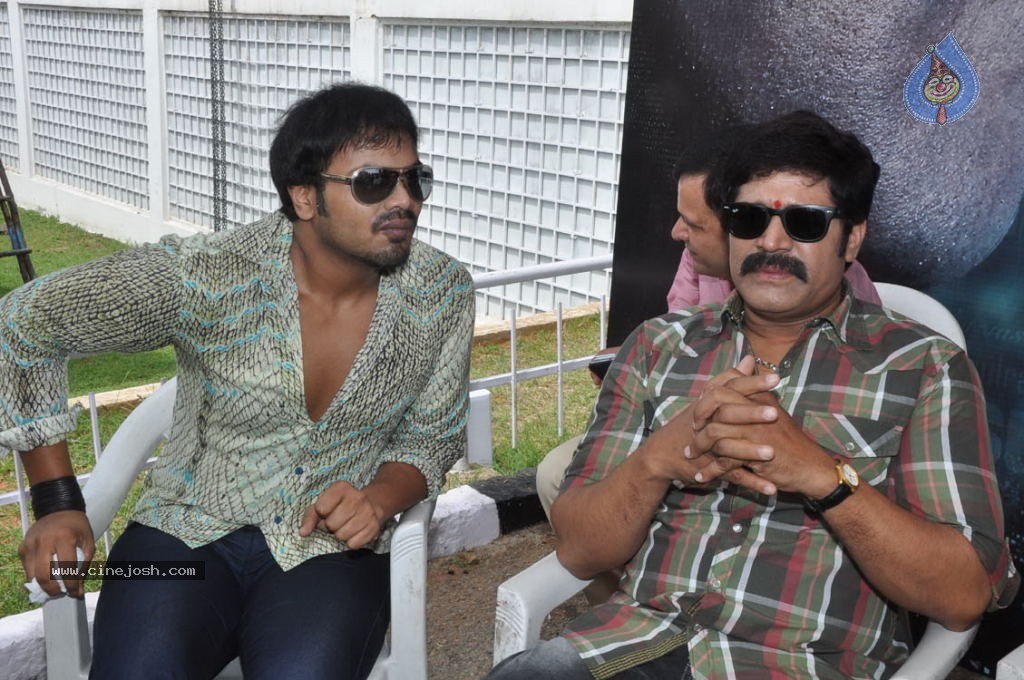 Vasul Raja Movie Opening - 31 / 100 photos