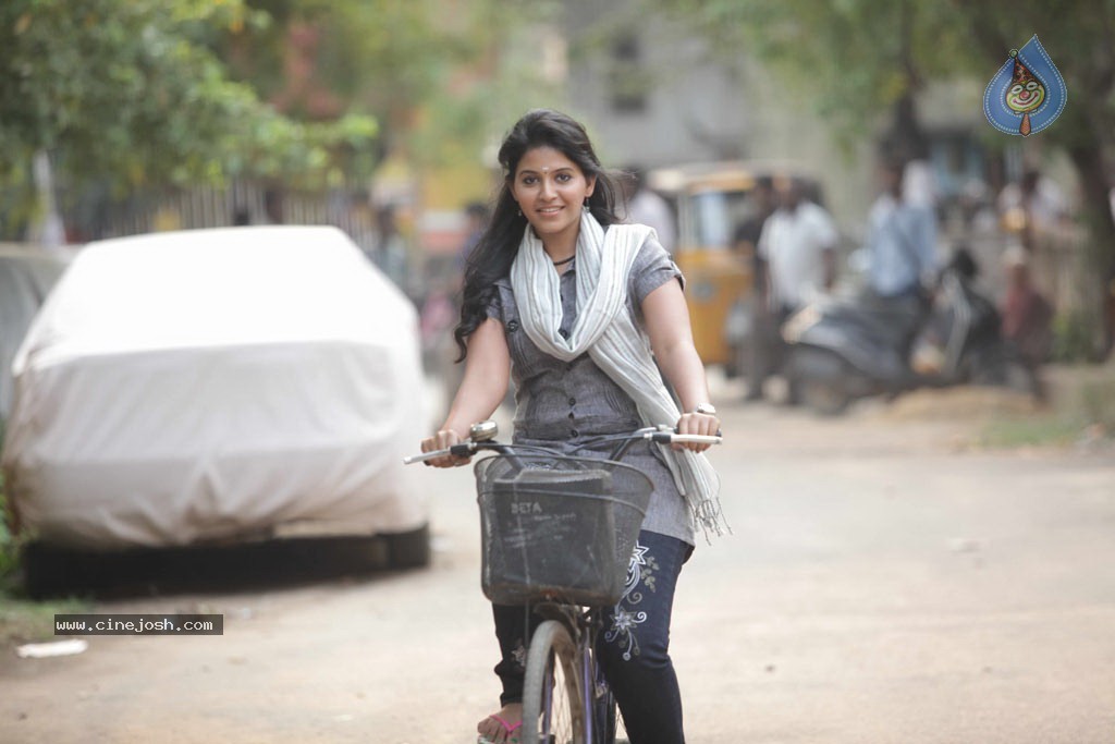 Vathikuchi Tamil Movie Stills - 29 / 33 photos