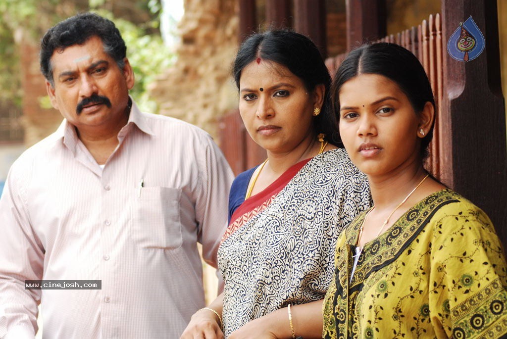 Vavwal Pasanga Tamil Movie Stills - 15 / 72 photos