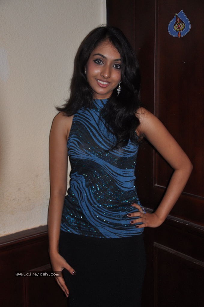 Vavwal Pasanga Tamil Movie Stills - 36 / 72 photos