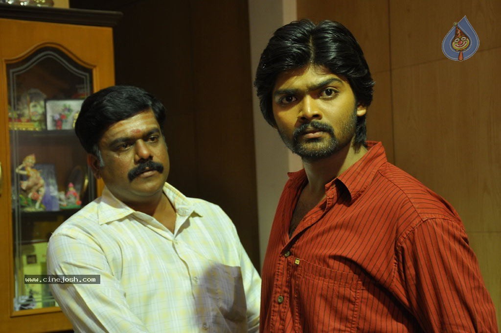 Vavwal Pasanga Tamil Movie Stills - 56 / 72 photos