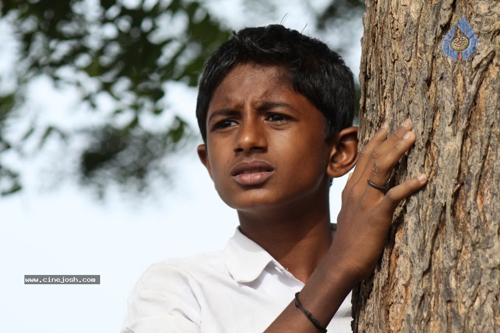 Vazhakku Enn 18 by 9 Tamil Movie Stills - 1 / 69 photos
