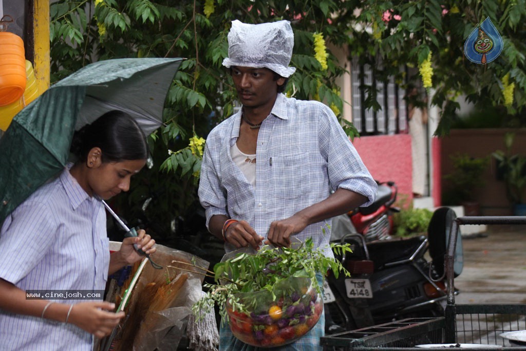 Vazhakku Enn 18 by 9 Tamil Movie Stills - 39 / 69 photos