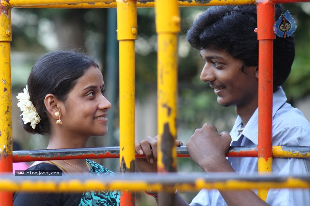 Vazhakku Enn 18 by 9 Tamil Movie Stills - 63 / 69 photos