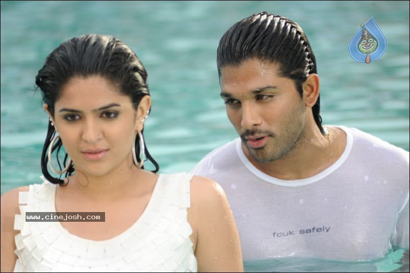 Vedam Movie Song Stills - 5 / 28 photos