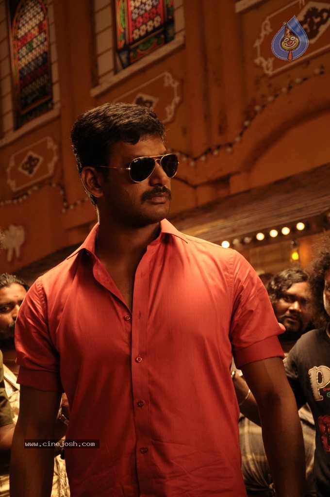 Vedi Tamil Movie Stills  - 11 / 53 photos