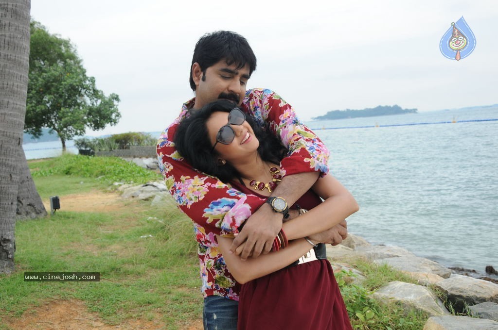 Veediki Dookudekkuva Movie Stills - 8 / 42 photos
