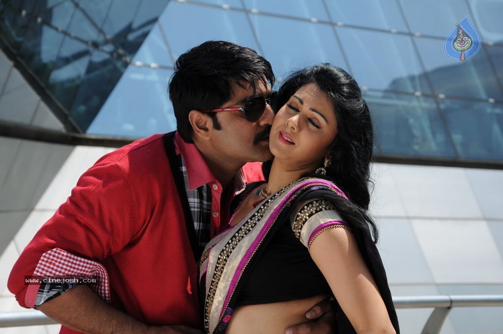 Veediki Dookudekkuva Movie Stills - 20 / 42 photos