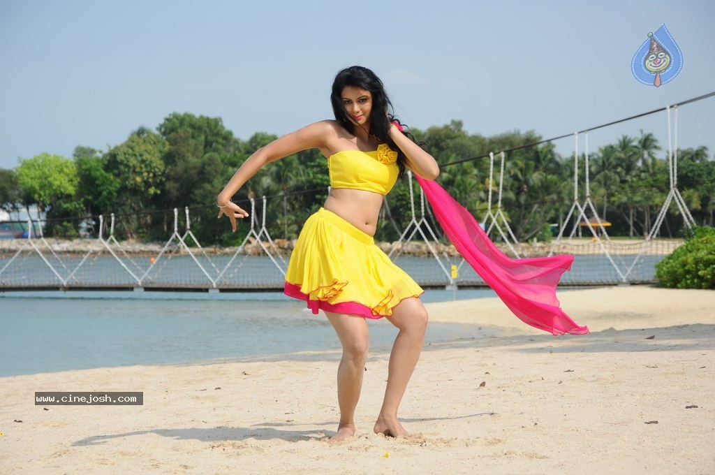 Veediki Dookudekkuva Movie Stills - 38 / 42 photos