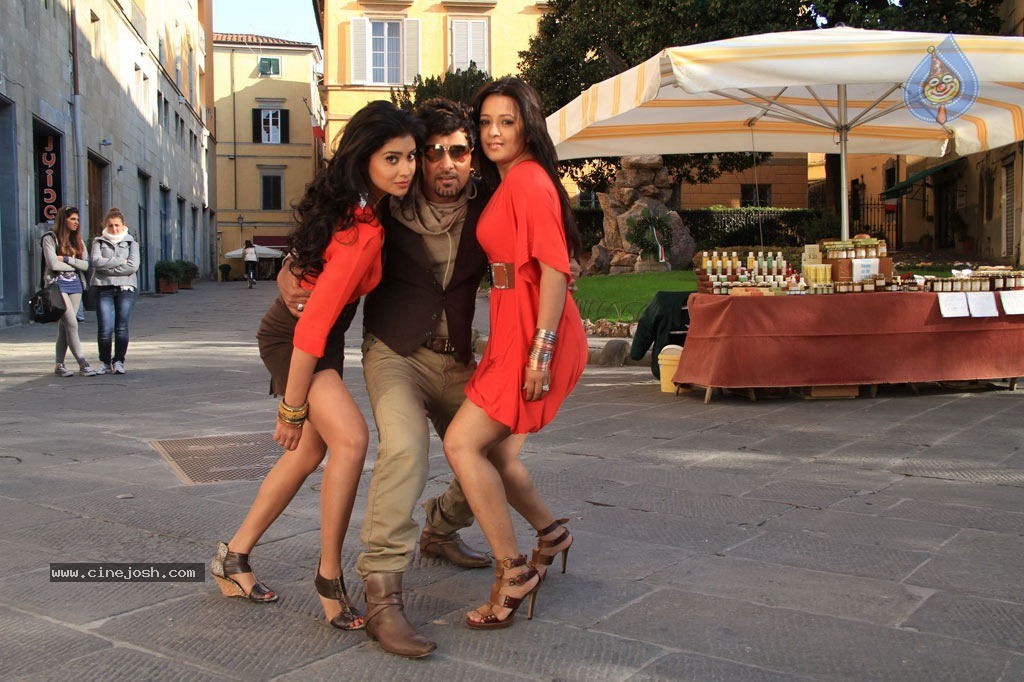 Veedinthe Movie New Stills - 39 / 40 photos