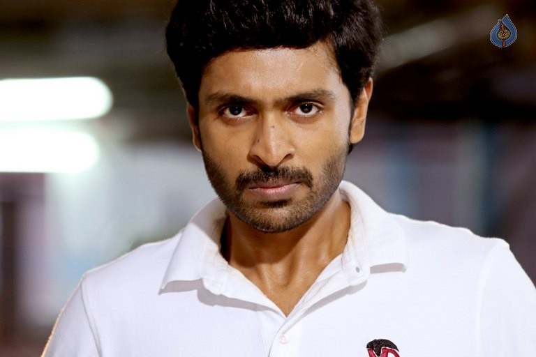 Veera Shivaji Tamil Film Photos - 13 / 31 photos