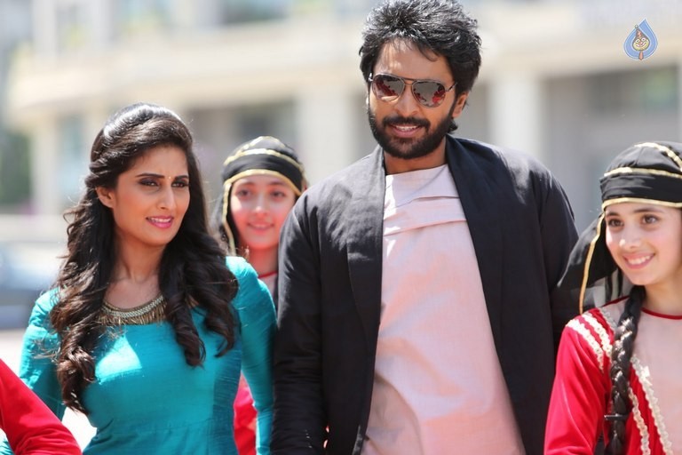 Veera Sivaji Tamil Film Photos - 15 / 16 photos