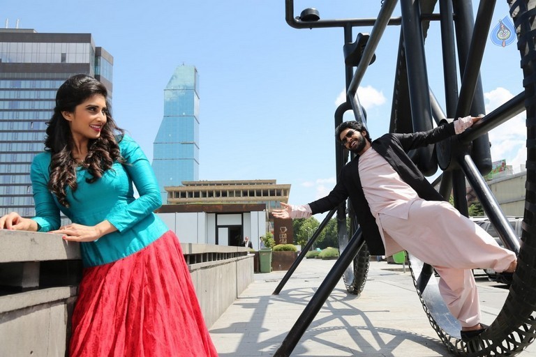 Veera Sivaji Tamil Movie Photos - 22 / 30 photos