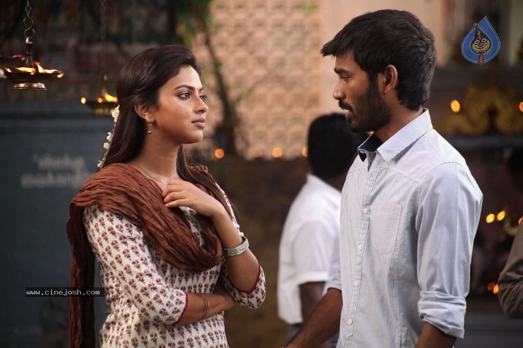 Velaiyilla Pattathari Tamil Movie Stills - 27 / 52 photos