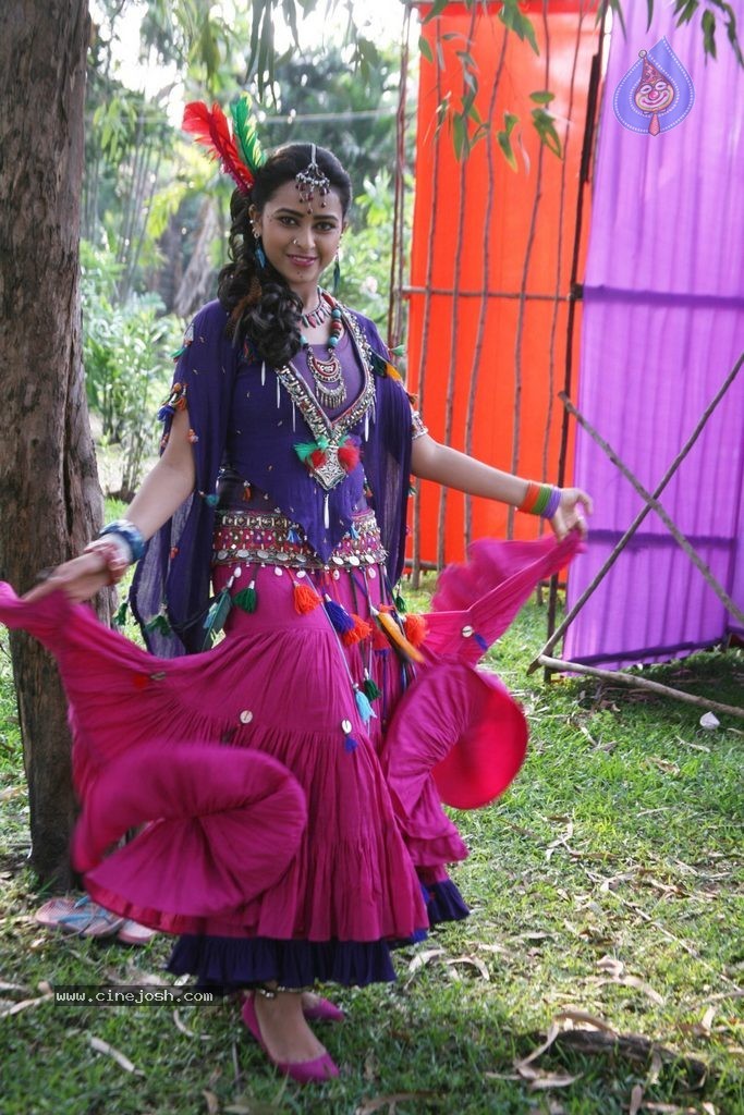 Vellakkara Durai Tamil Movie Gallery - 23 / 68 photos