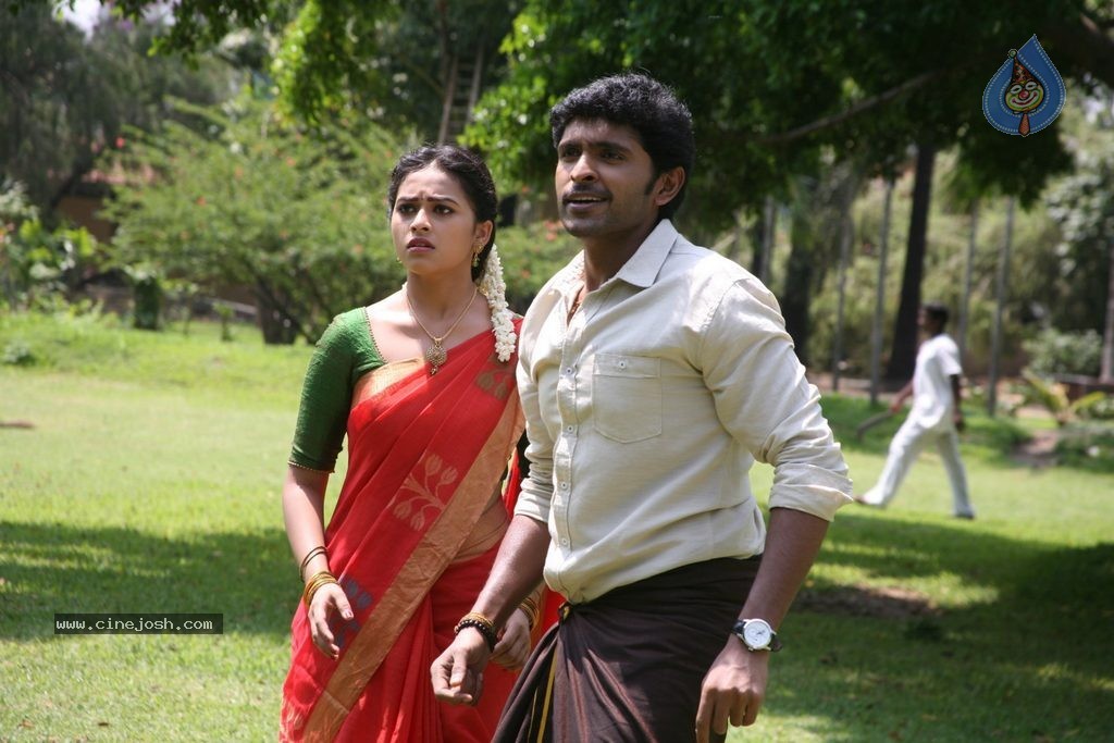 Vellakkara Durai Tamil Movie Gallery - 27 / 68 photos