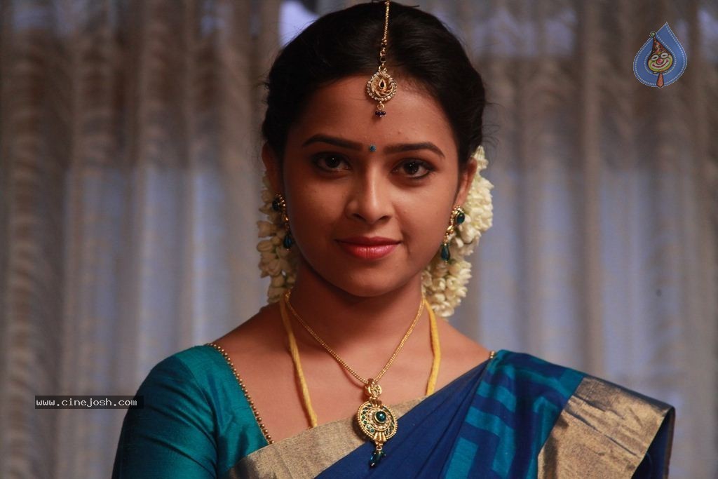 Vellakkara Durai Tamil Movie Stills - 9 / 42 photos