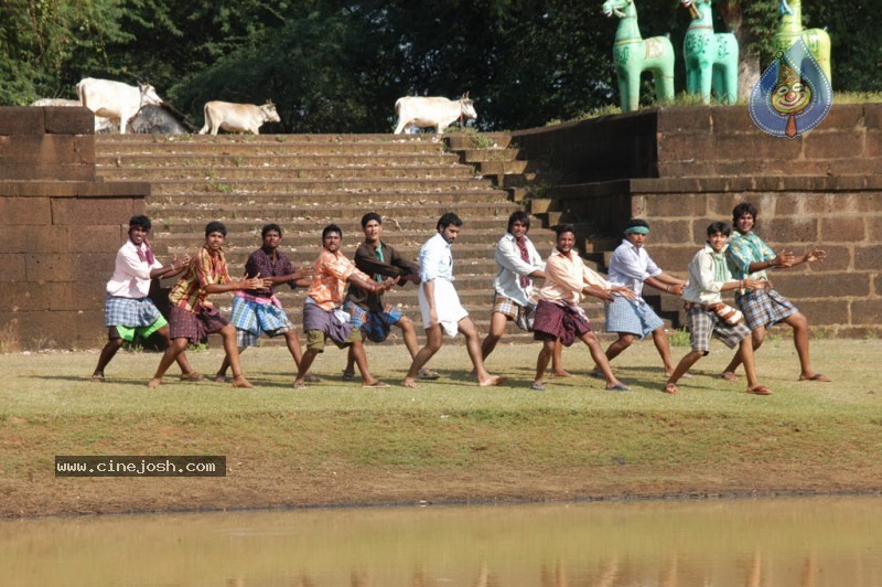 Vellore Mavattam Tamil Movie Stills  - 14 / 49 photos