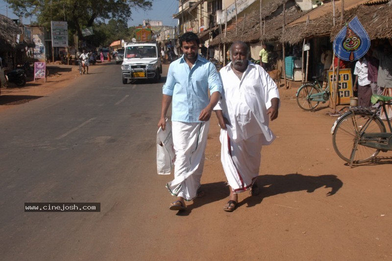 Vellore Mavattam Tamil Movie Stills  - 46 / 49 photos