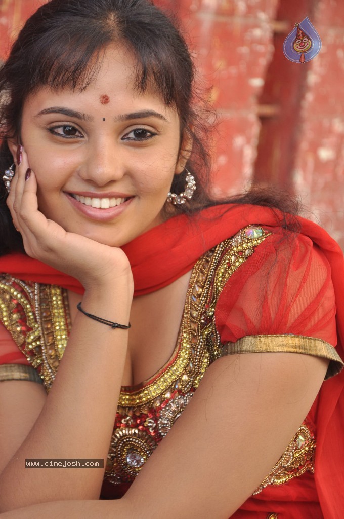 Velmurugan Borewell Tamil Movie Stills - 27 / 46 photos