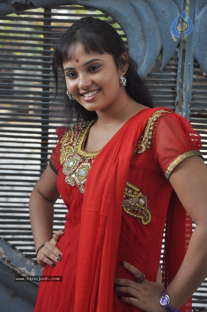 Velmurugan Borewell Tamil Movie Stills - 41 / 46 photos