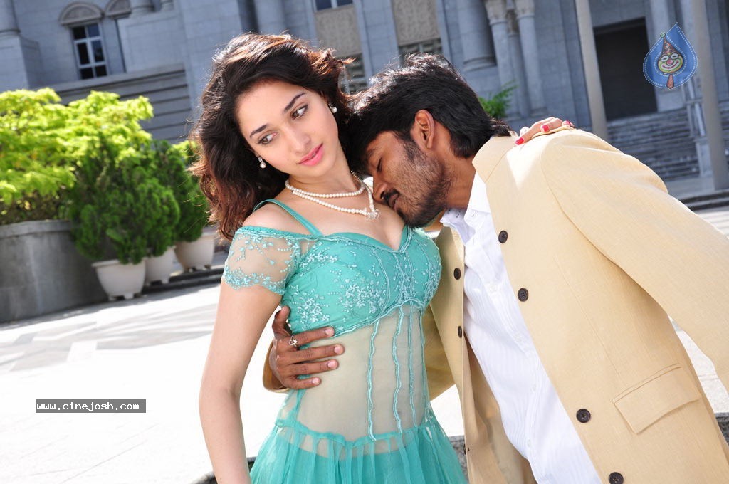 Venghai Tamil Movie Stills - 13 / 47 photos