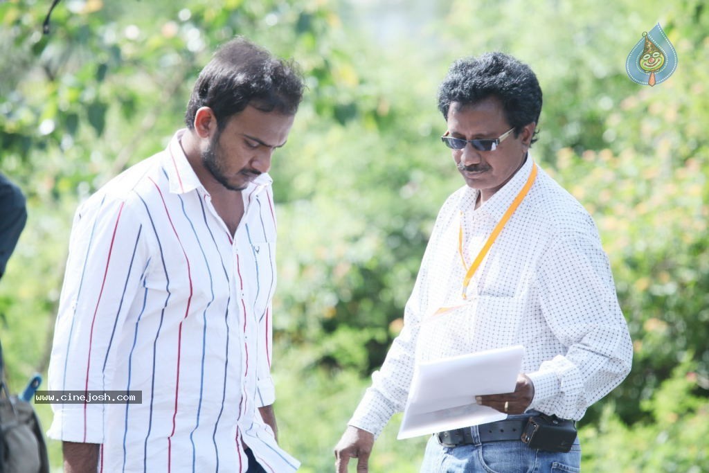 Venkatadri Express Movie Stills n Walls - 83 / 111 photos