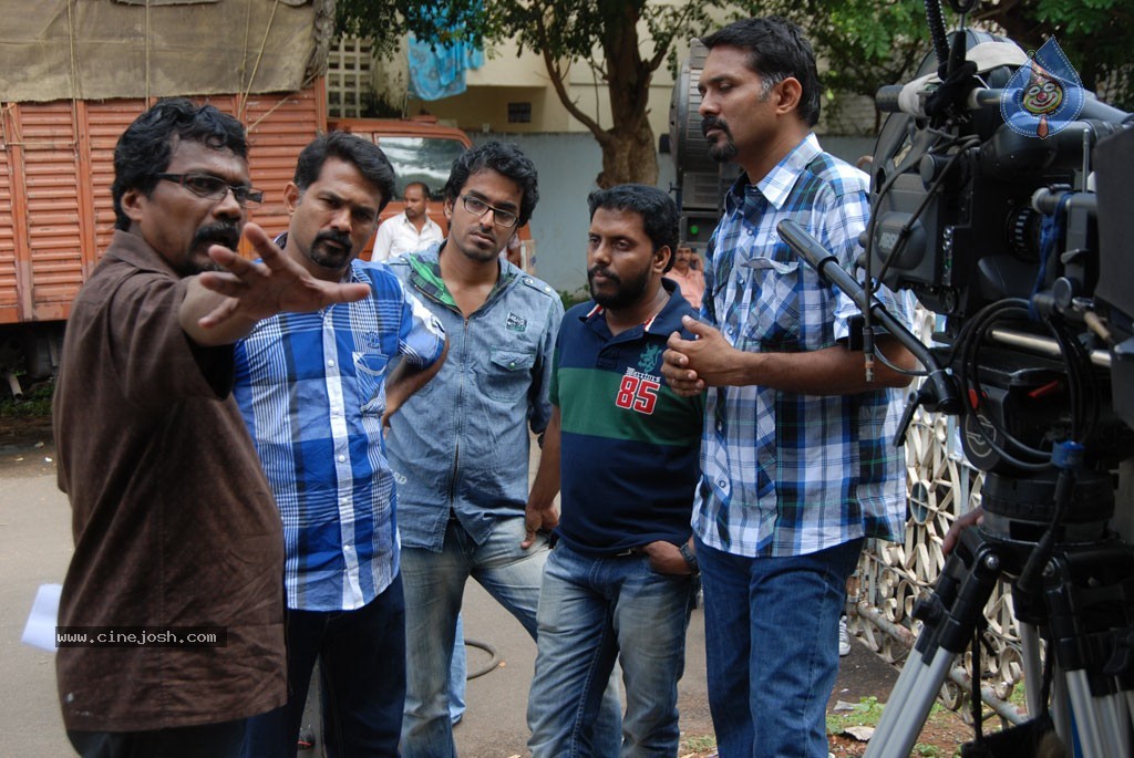 Venmegam Tamil Movie Stills - 11 / 38 photos