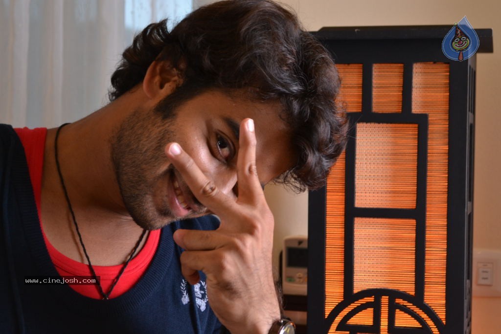 Vennela One and Half Movie Latest Stills - 33 / 51 photos