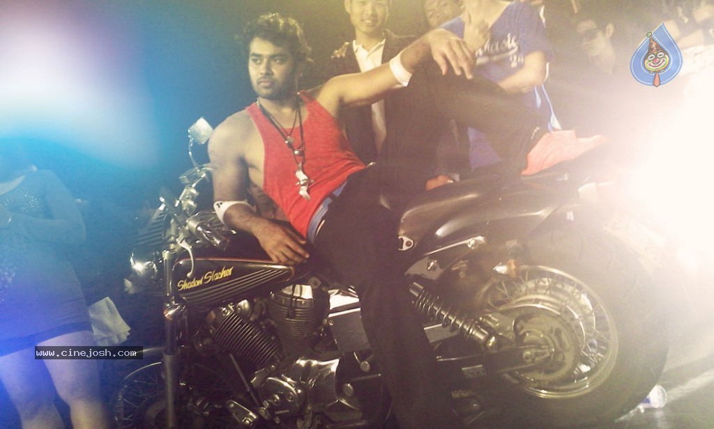 Vennela One and Half Movie Stills - 23 / 27 photos