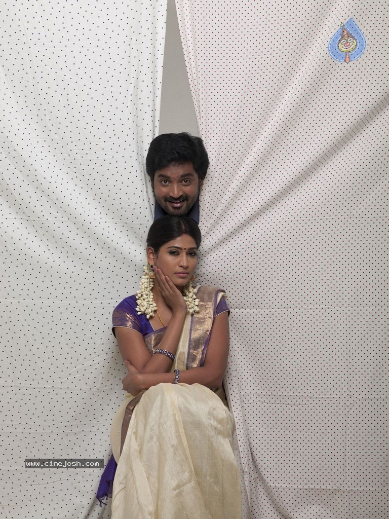 Vennila Veedu Tamil Movie Stills - 8 / 54 photos