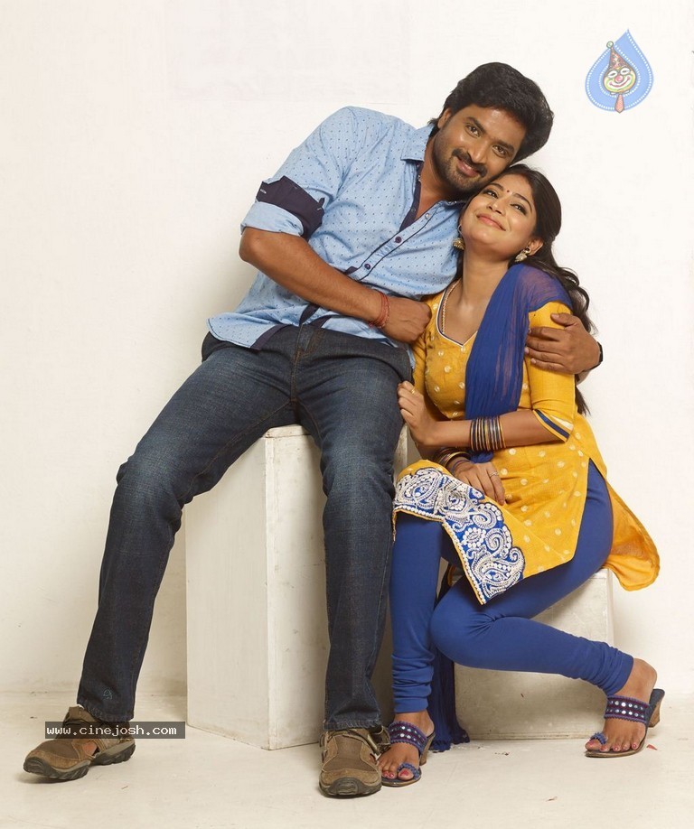 Vennila Veedu Tamil Movie Stills - 29 / 54 photos