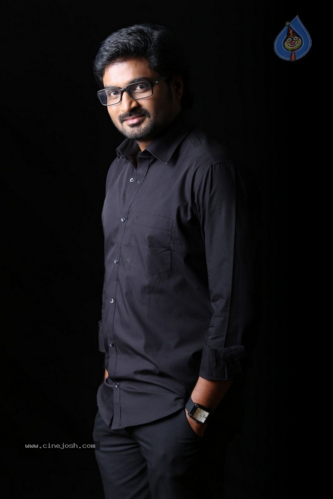 Vennila Veedu Tamil Movie Stills - 30 / 54 photos