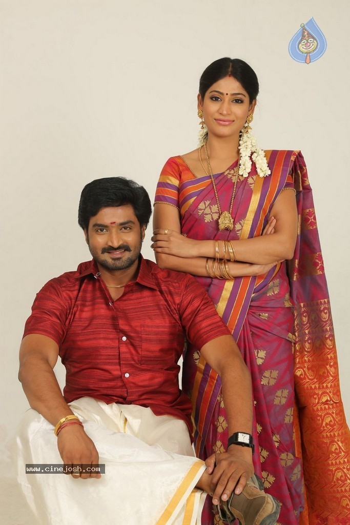 Vennila Veedu Tamil Movie Stills - 52 / 54 photos