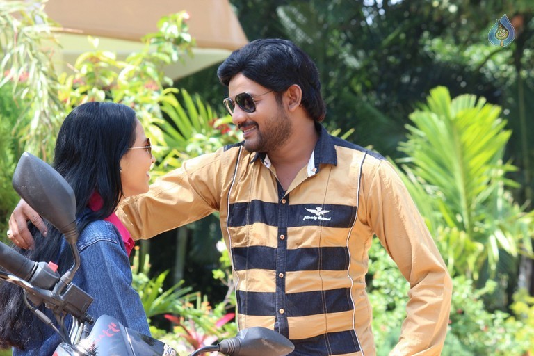 Vetade Puli Movie Photos - 10 / 17 photos