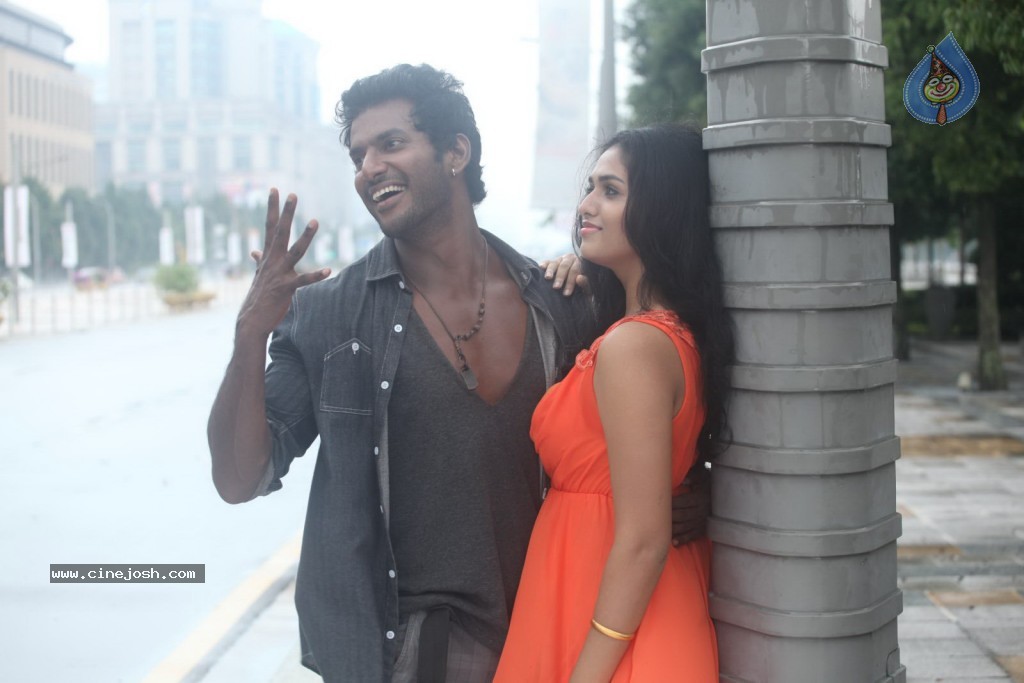 Vetadu Ventadu Movie Hot Stills - 141 / 142 photos