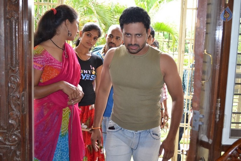 Vetapalem Posters and Photos - 19 / 29 photos
