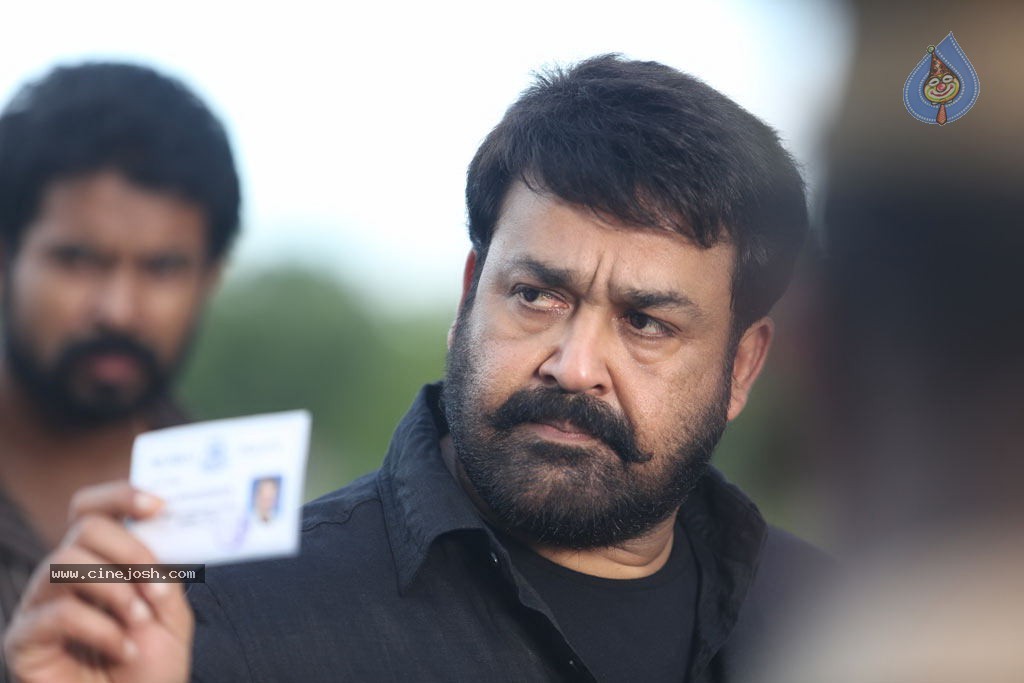 Vetrimaran IPS Tamil Movie Stills - 70 / 89 photos
