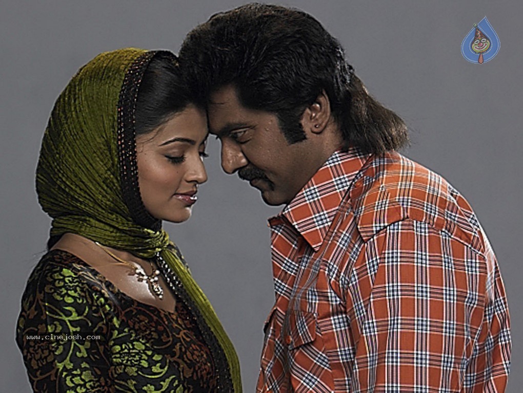 Vidiyal Tamil Movie Hot Stills - 76 / 118 photos
