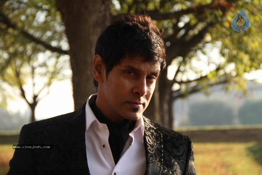 Vikram Stills in Veedinthe Movie - 15 / 84 photos