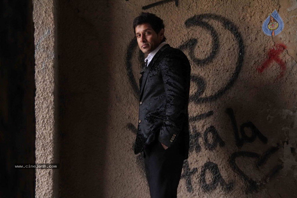 Vikram Stills in Veedinthe Movie - 30 / 84 photos