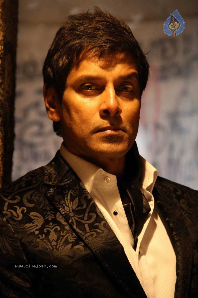 Vikram Stills in Veedinthe Movie - 45 / 84 photos