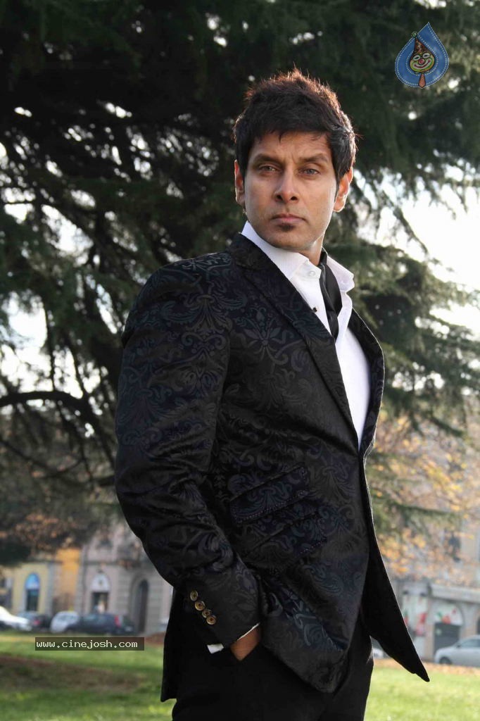 Vikram Stills in Veedinthe Movie - 84 / 84 photos