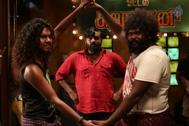 Vikram Vedha Tamil Movie Photos - 4 / 37 photos